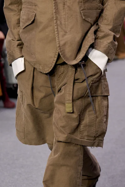 Look 98